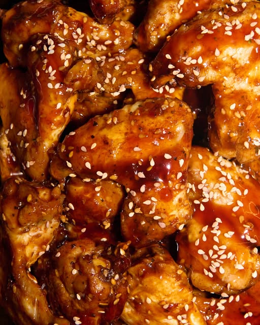 Wings caramélisées au sésame